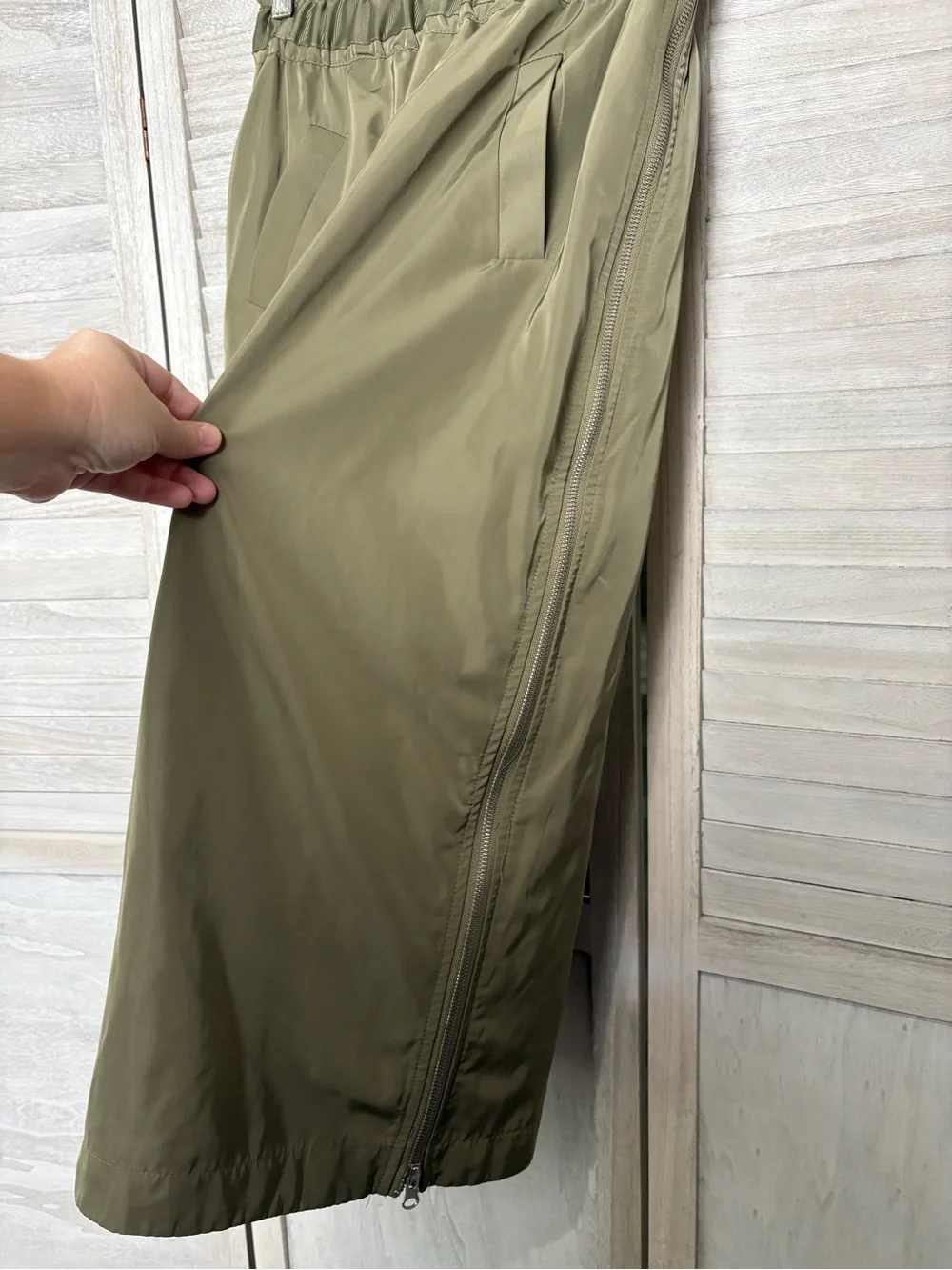 Soh olive green